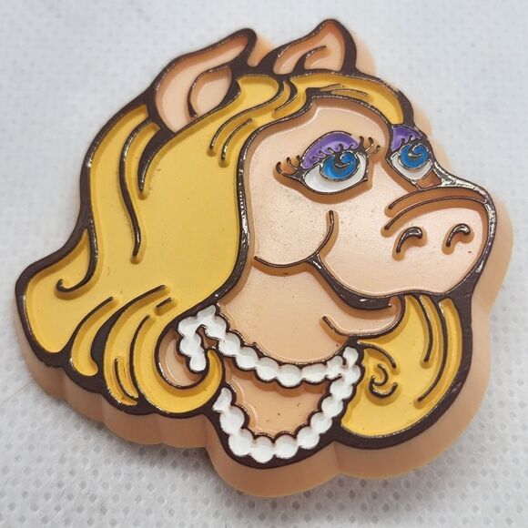 Vintage Jewelry - Vintage Miss Piggy Brooch